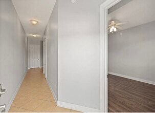 5 Calhoun Ave, Unit 206 in Destin, FL - Foto de edificio - Building Photo