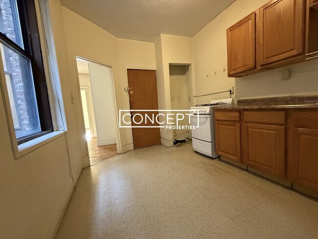 9 Myrtle St, Unit 3CP in Boston, MA - Building Photo - Building Photo