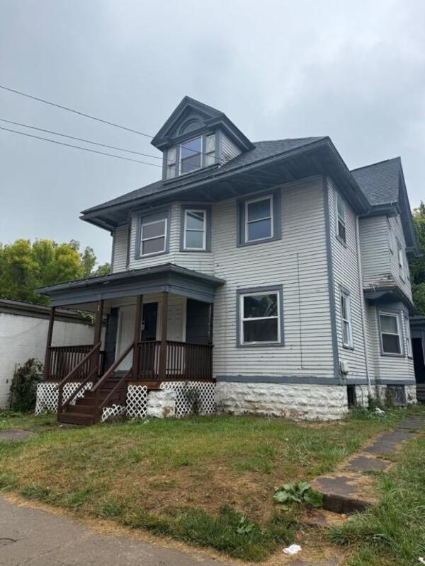 property at 588 Brown St