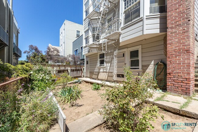 655 Page St in San Francisco, CA - Building Photo - Building Photo