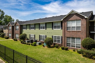 Riverstone Apartments in North Little Rock, AR - Building Photo - Building Photo