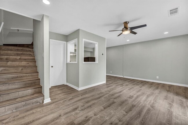 property at 2808 Skyway Cir