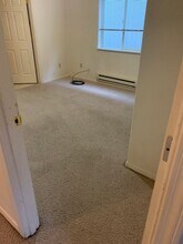 677 Benjamin Ave in Cottage Grove, OR - Building Photo - Building Photo