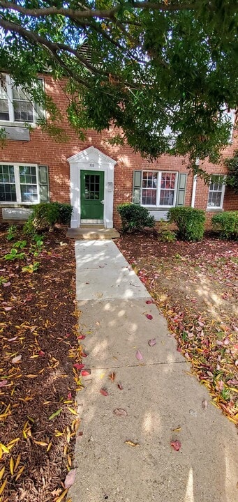 310 Ashby St, Unit D in Alexandria, VA - Foto de edificio