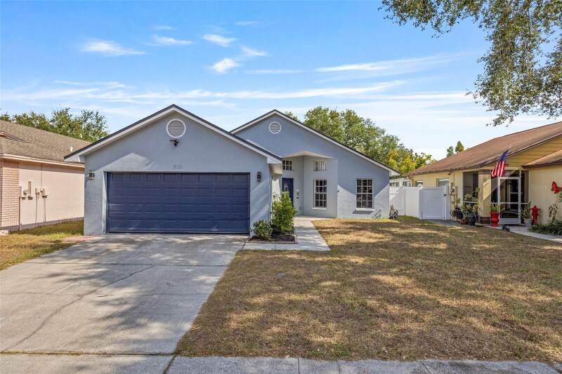 10253 Allenwood Dr in Riverview, FL - Foto de edificio