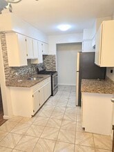 1037 E 57th St, Unit First Floor in Brooklyn, NY - Building Photo - Building Photo