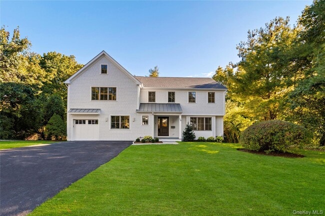 property at 19 Highland Park Pl