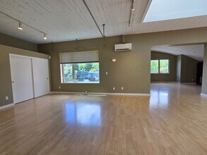 750 Monroe St in Eugene, OR - Building Photo - Building Photo