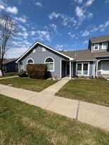 825 Spring Lake Dr in Middle Island, NY - Building Photo