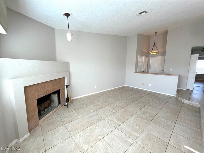 6250 W Flamingo Rd in Las Vegas, NV - Building Photo - Building Photo