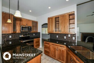 5608 N 74th Dr in Glendale, AZ - Building Photo - Building Photo