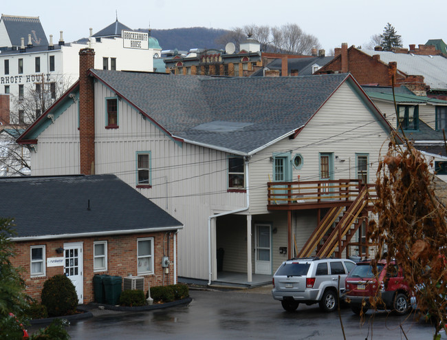 128-134 W Bishop St in Bellefonte, PA - Building Photo - Building Photo