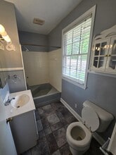 604 Highland Park Dr in Greenwood, SC - Building Photo - Building Photo