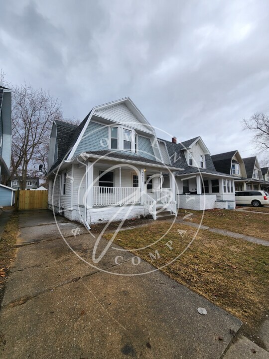 632 Nicholas St in Toledo, OH - Building Photo
