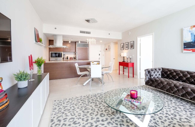 485 Brickell Ave in Miami, FL - Building Photo - Building Photo
