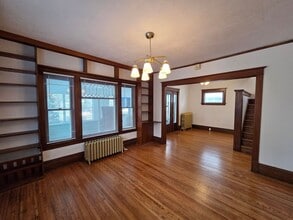 809 Tremont St in Cedar Falls, IA - Building Photo - Building Photo