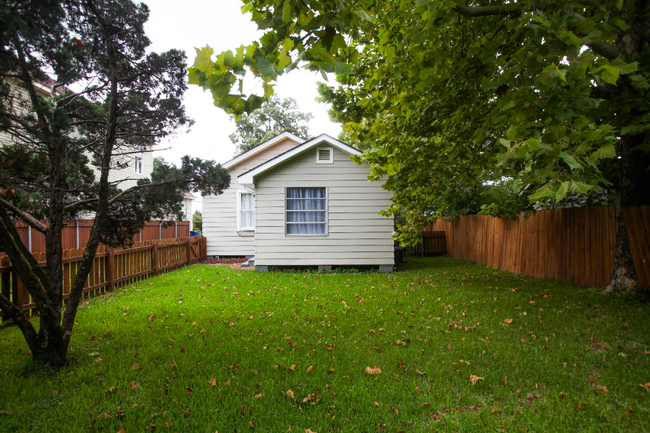 913 Milton St in Gretna, LA - Building Photo - Building Photo