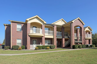 The Greens at Broken Arrow I, II and III in Broken Arrow, OK - Building Photo - Building Photo