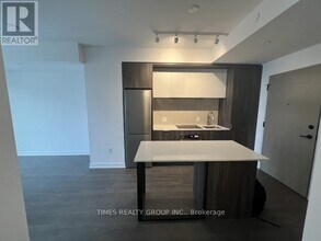 35-W-1035 Tubman Ave in Toronto, ON - Building Photo - Building Photo