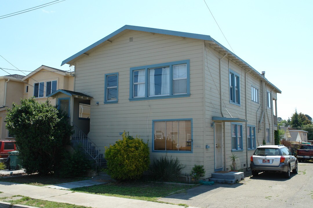 5800 Madison Ave in Richmond, CA - Building Photo