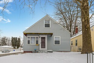 299 S HAGUE AVE in Columbus, OH - Building Photo