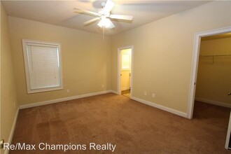 807 W Longleaf Dr in Auburn, AL - Building Photo - Building Photo