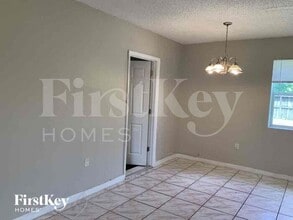 1525 NW 126th St in North Miami, FL - Building Photo - Building Photo