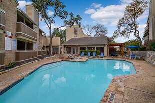 Winston in San Antonio, TX - Building Photo