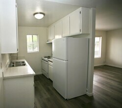 1392 Helix St in Spring Valley, CA - Building Photo - Building Photo