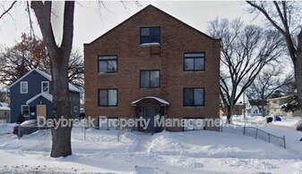 1258 10th St N in Fargo, ND - Building Photo