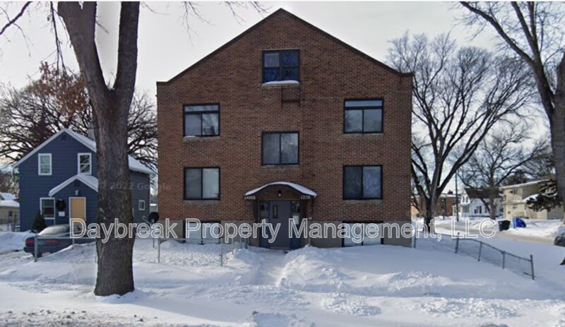 1258 10th St N in Fargo, ND - Building Photo