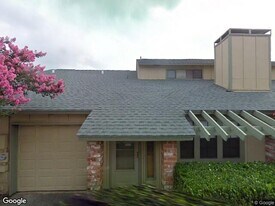 914 W Meadowmere Ln in Austin, TX - Building Photo