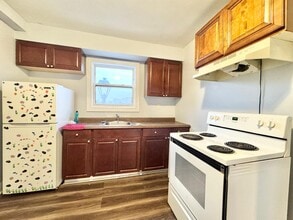 63 Celina St in Oshawa, ON - Building Photo - Building Photo