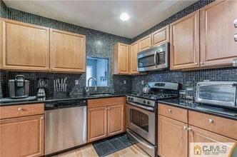 115 Chariot Ct, Unit 115 in Piscataway, NJ - Building Photo - Building Photo