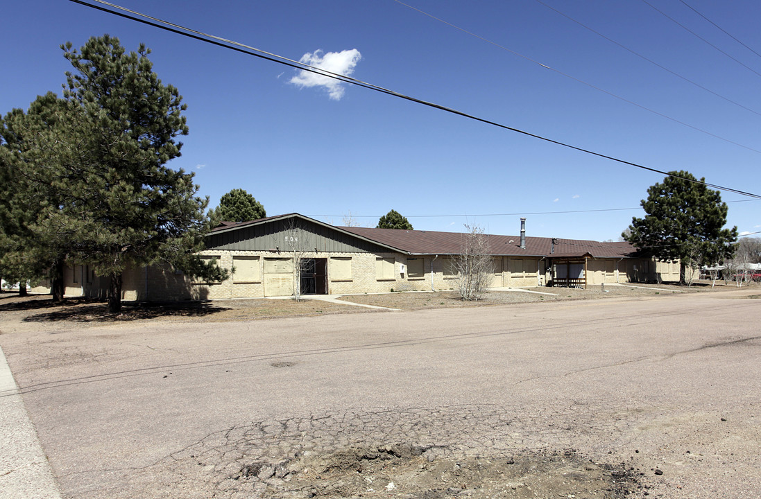 508 building in Fountain, CO - Building Photo