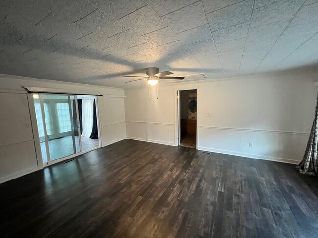 695 Mahlep Ln in Alexandria, AL - Building Photo - Building Photo