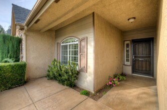 1824 E Turnberry Ave in Fresno, CA - Building Photo - Building Photo