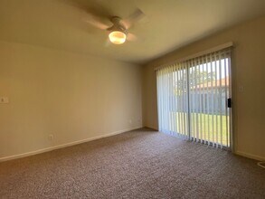 4127 Newell St in Sacramento, CA - Building Photo - Building Photo
