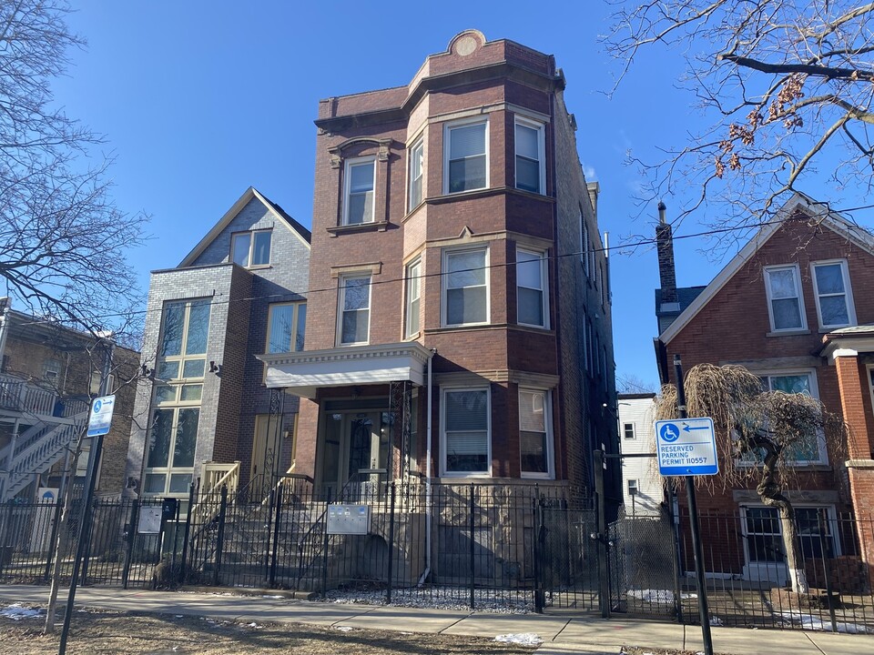 1908 N Keystone Ave in Chicago, IL - Building Photo