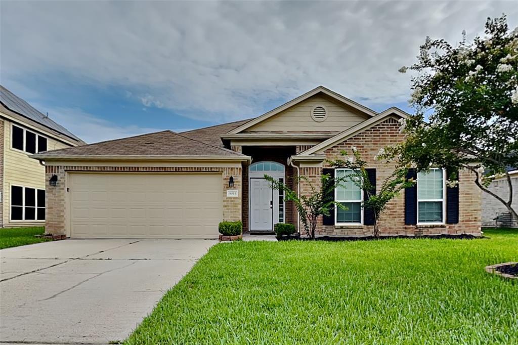 9915 Tulip St in Conroe, TX - Building Photo
