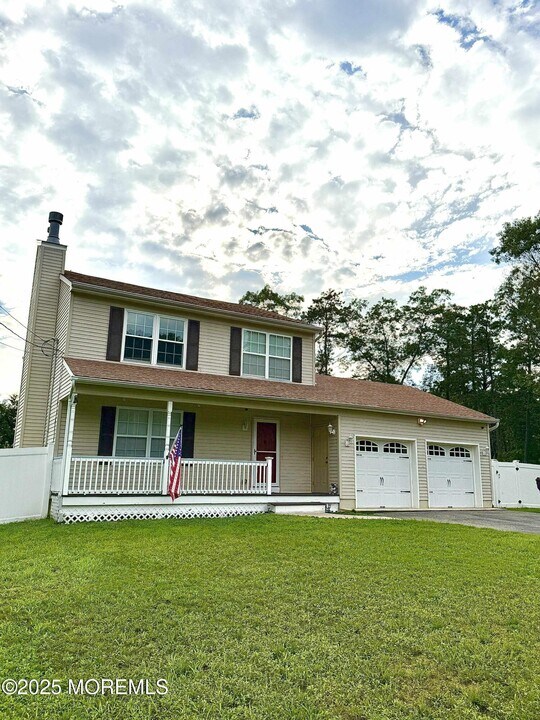 294 Eastern Blvd in Berkeley Township, NJ - Building Photo