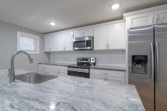 610 4th St NW, Unit #1 in Grand Rapids, MI - Foto de edificio - Building Photo