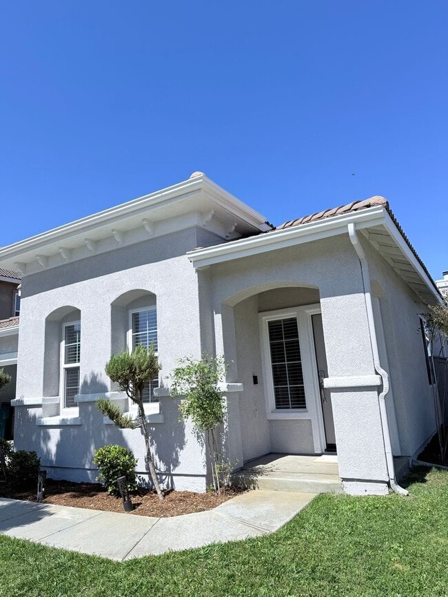 property at 13403 Hawthorn Ave
