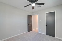 5121 Peachtree St photo'