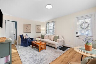 201 Perrymont Ave in Lynchburg, VA - Building Photo - Building Photo