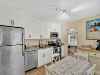 615 SW 4th Ave in Fort Lauderdale, FL - Building Photo - Building Photo