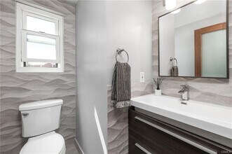 1501 Artesia Blvd in Manhattan Beach, CA - Building Photo - Building Photo