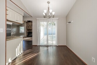 8975 Cambridge Dr in Northfield, OH - Building Photo - Building Photo