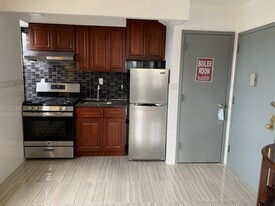 5305 3rd Ave, Unit 3 Apartments