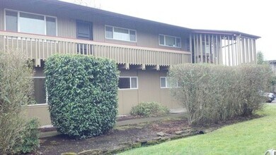 1671 Ferry St in Eugene, OR - Building Photo - Building Photo